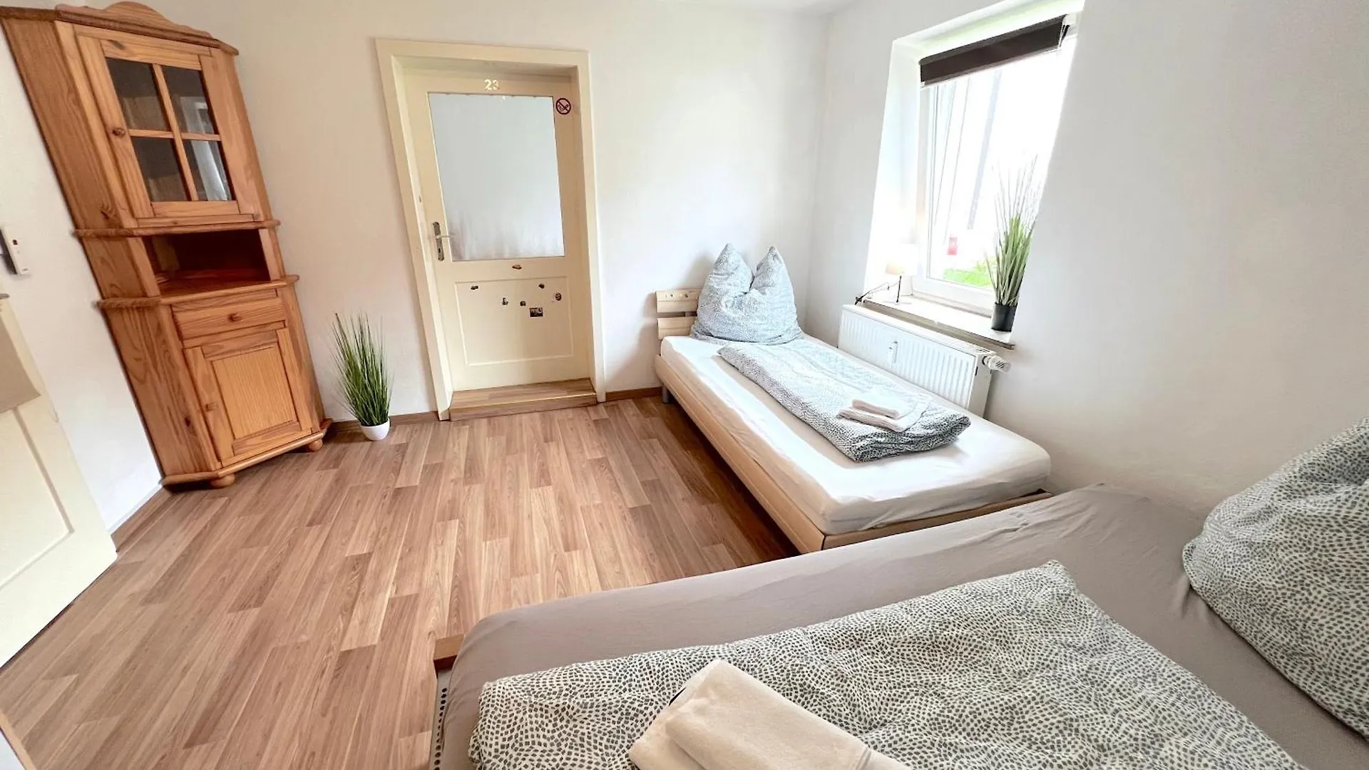 II Apartment 6 Personen - Monteurzimmer - Ferienwohnung - Grosskoellnbach Pilsting
